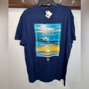 NWT Royal Caribbean Delta
Sunrise To Sunset Cruising Blue Size Medium